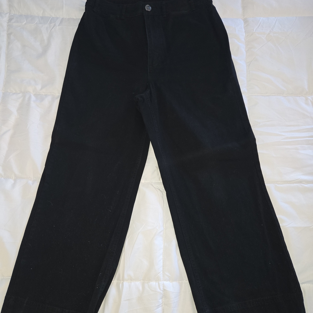 Old Navy Women's Size 8 Black Wide Leg Chinos